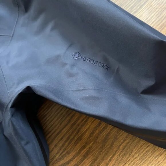 Arc'teryx  Beta SL Jacket - Women's - Picture 7 of 10